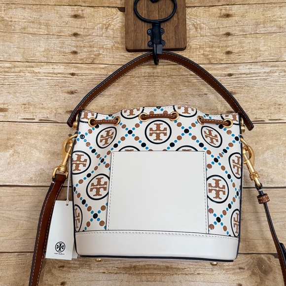 Tory Burch T Monogram Contrast Embossed Bucket Bag - New Ivory NWT - Picture 7 of 11
